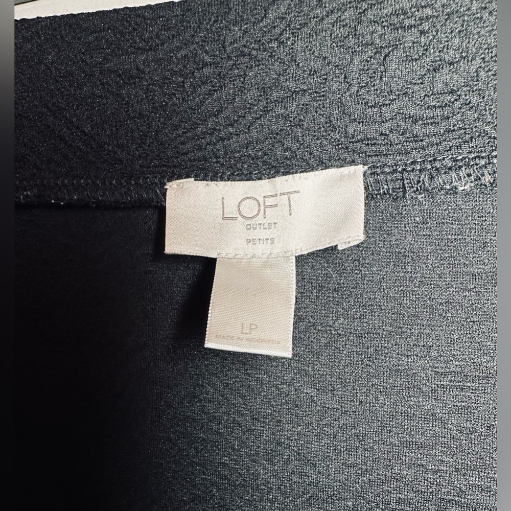 Loft skirt - Picture 2 of 2